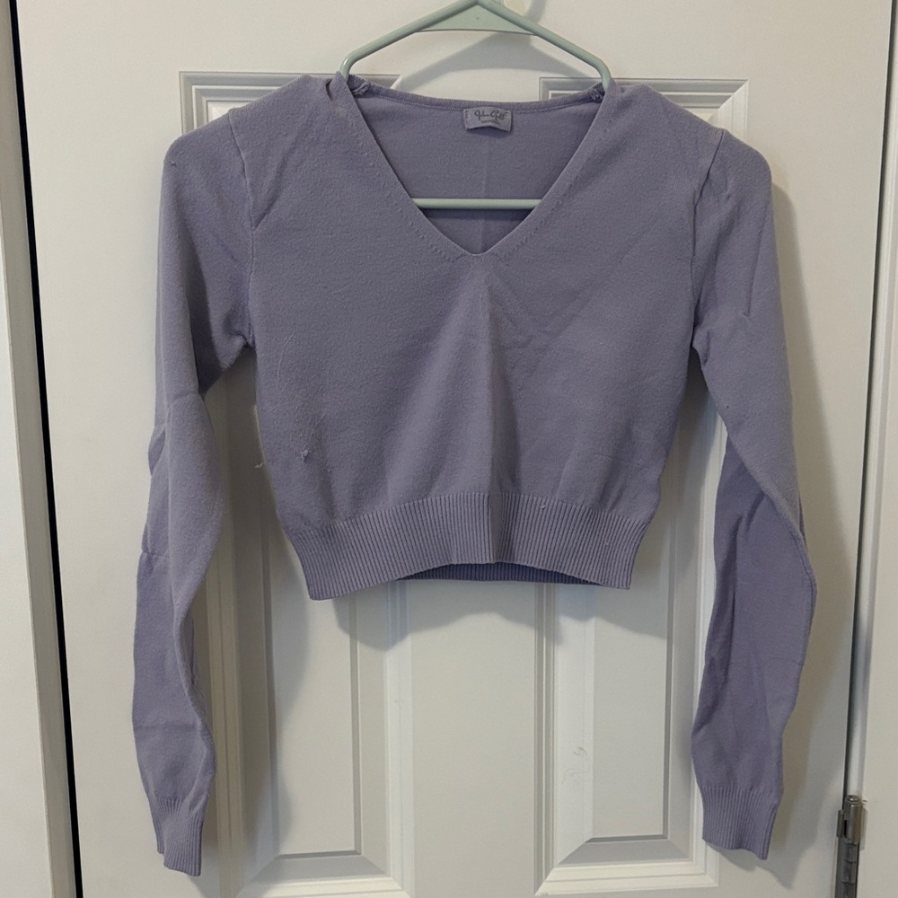John Galt Soft Lavender V-Neck Cropped Sweater Top